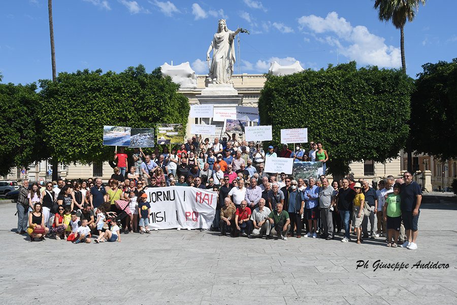 Manifestazione Piazza Italia